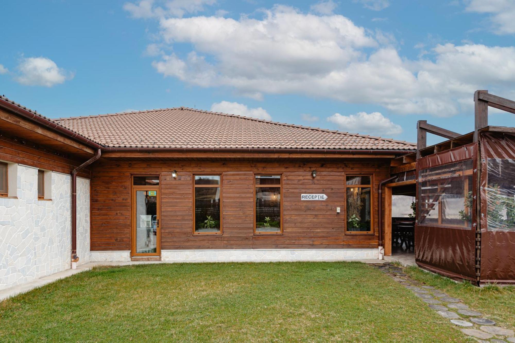Casa Dinainte Spa Resort (Adults Only) Sălicea Exteriör bild